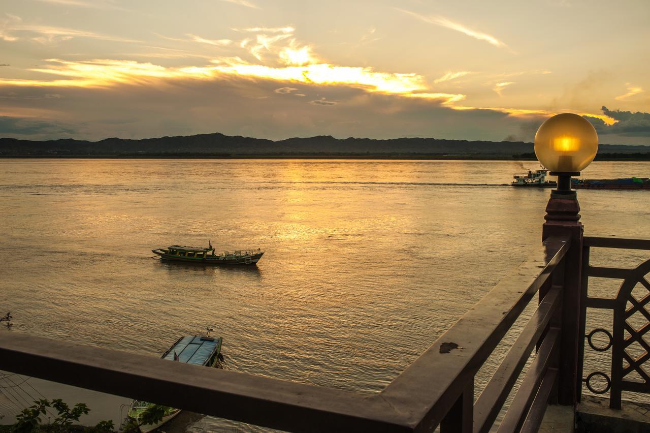Aye Yar River View Resort Bagan Eksteriør bilde